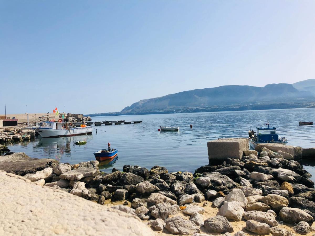Casa Vacanza Accetta トラッペート エクステリア 写真